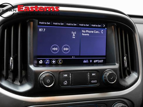 Used 2022 Chevrolet Colorado LT w/ Fleet Safety Package RWD image 18