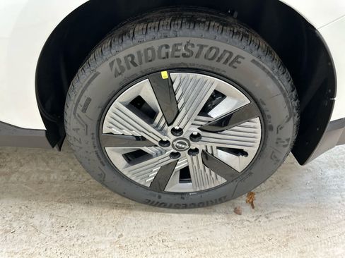 New 2025 Nissan Murano SL image 12