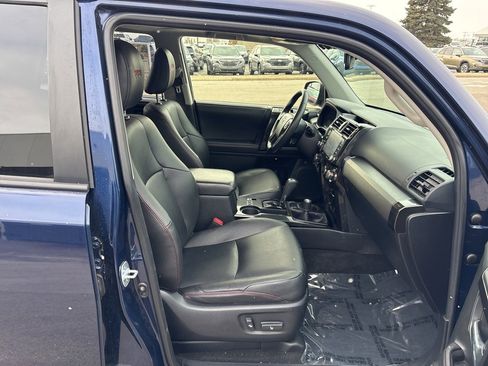 Used 2021 Toyota 4Runner Venture image 10