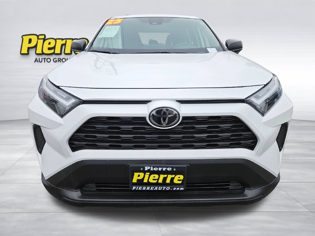 Used 2025 Toyota RAV4 LE AWD/4WD image 8