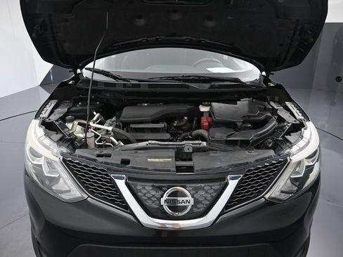 Used 2018 Nissan Rogue Sport S FWD image 27