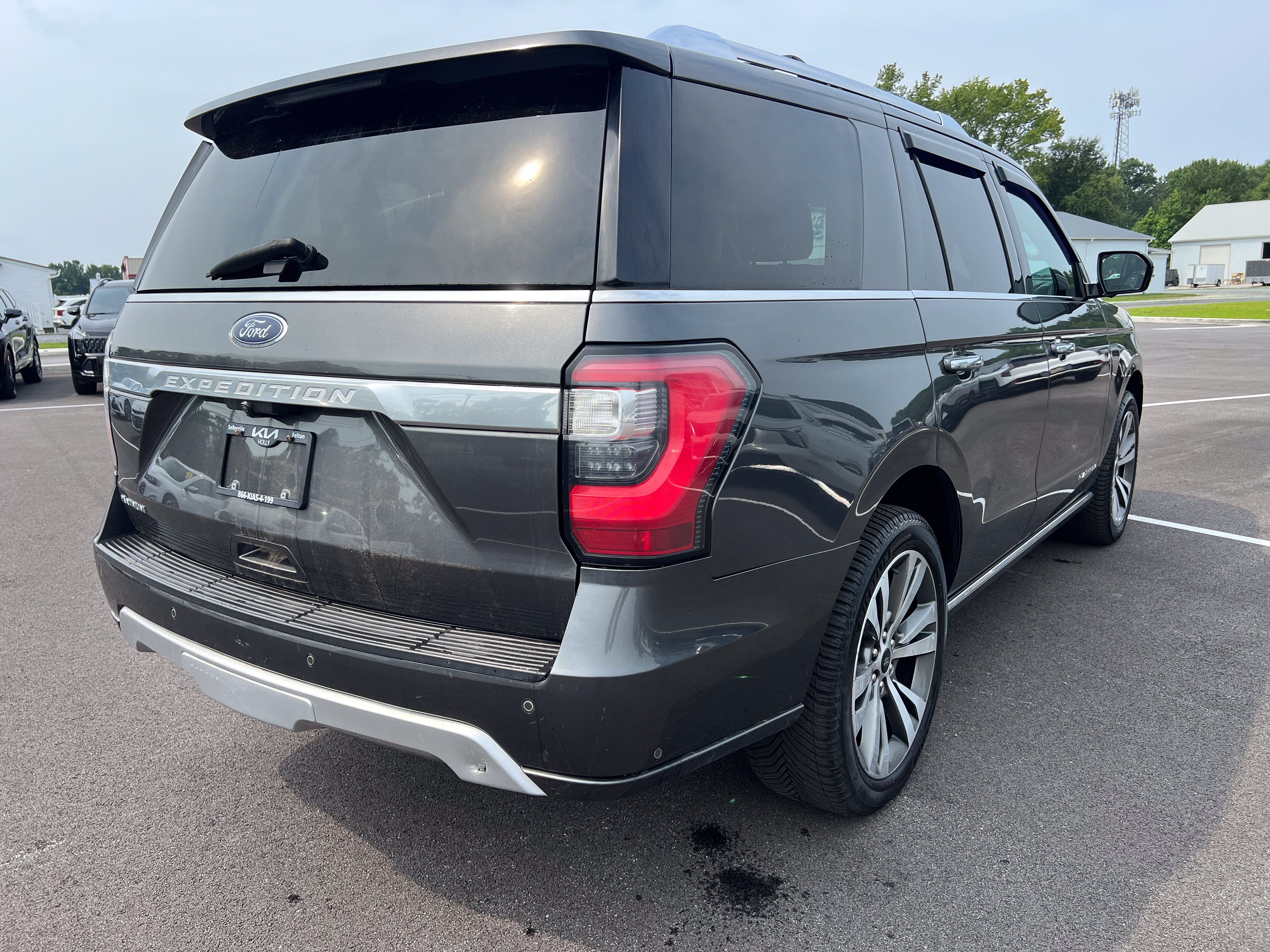 Used 2020 Ford Expedition Platinum AWD/4WD image 8