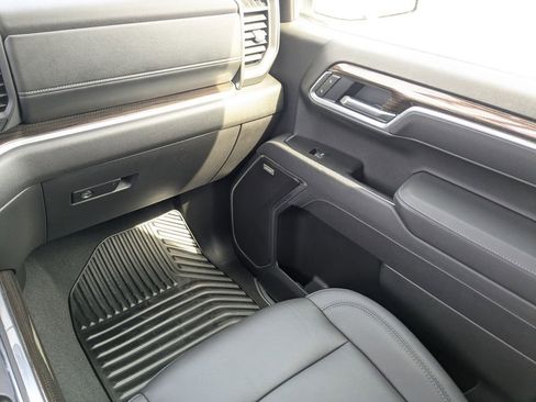 Used 2025 Chevrolet Silverado 1500 RST w/ Convenience Package II image 17