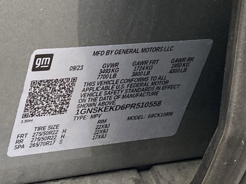 Used 2023 Chevrolet Suburban RST w/ Luxury Package image 9