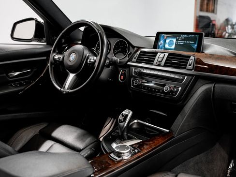 Used 2015 BMW 328d xDrive Wagon AWD/4WD image 25