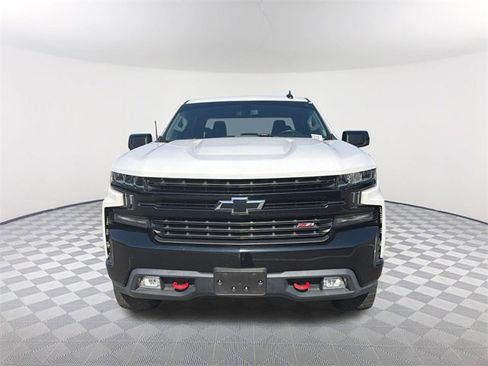 Used 2019 Chevrolet Silverado 1500 LT Trail Boss image 2
