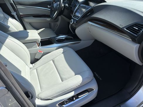 Used 2020 Acura MDX SH-AWD image 28