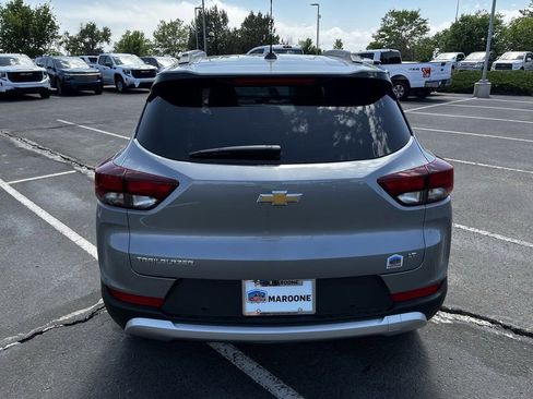 New 2025 Chevrolet TrailBlazer LT w/ LT Cold Weather Package FWD image 4