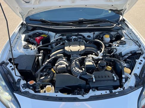Used 2022 Toyota GR86 w/ ALL Weather Mat Package (TMS) RWD image 27