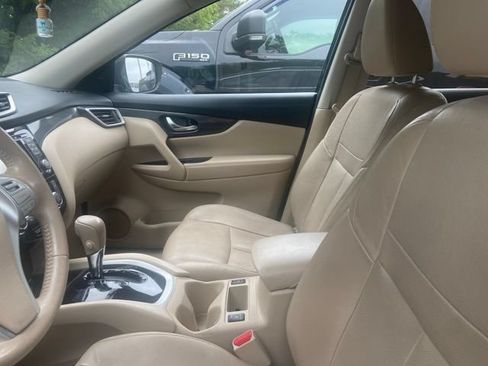 Used 2014 Nissan Rogue SL w/ SL Premium Package FWD image 7