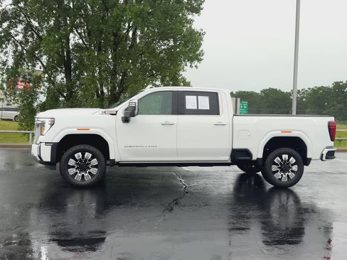 Certified 2025 GMC Sierra 3500 Denali w/ Denali Reserve Package AWD/4WD image 5