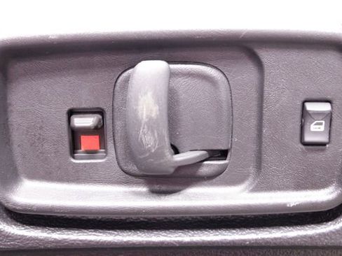 Used 2024 GMC Savana 2500 w/ Driver Convenience Package image 19