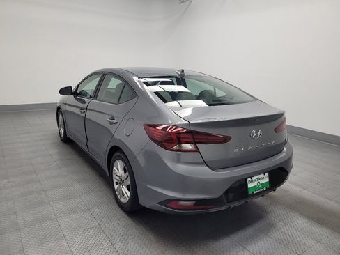 Used 2019 Hyundai Elantra SEL image 5