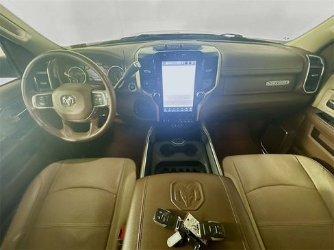 Used 2022 RAM 3500 Laramie image 10
