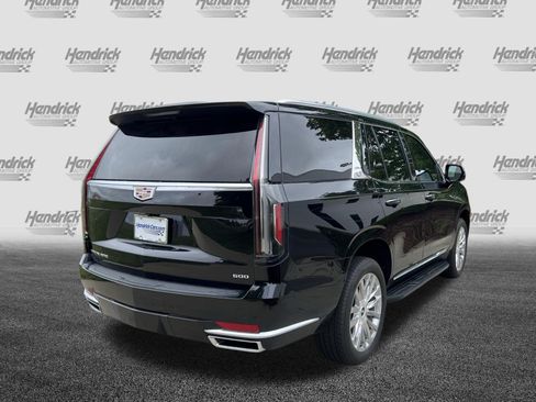 Used 2022 Cadillac Escalade Luxury w/ LPO, Illumination Package AWD/4WD image 10