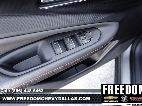 New 2025 Chevrolet Blazer EV RS image 38