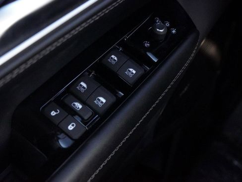 New 2026 Jeep Grand Wagoneer L Limited AWD/4WD image 18