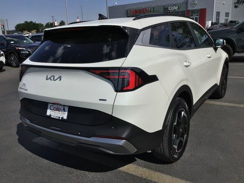 New 2026 Kia Sportage EX image 5