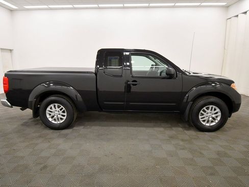 Used 2017 Nissan Frontier SV w/ SV Value Truck Package image 9