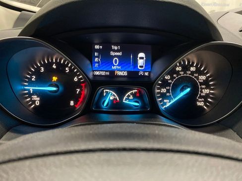 Used 2017 Ford Escape SE AWD/4WD image 17