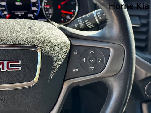 Used 2021 GMC Acadia AT4 w/ Technology Package image 17