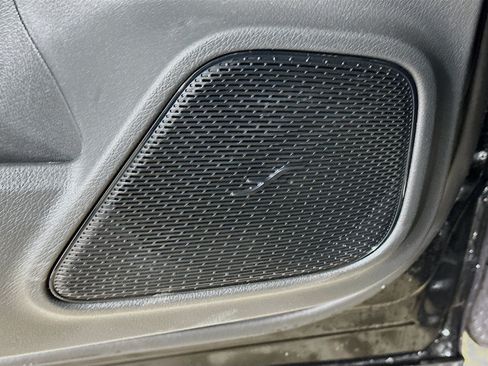 Used 2026 Mercedes-Benz GLB 250 4MATIC image 24