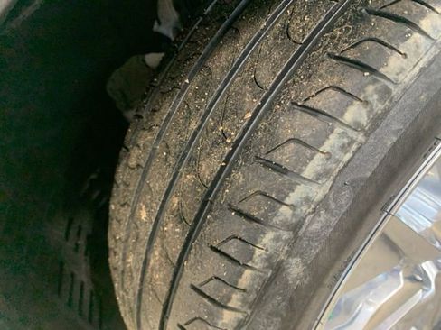 Used 2020 Toyota Highlander Limited image 26