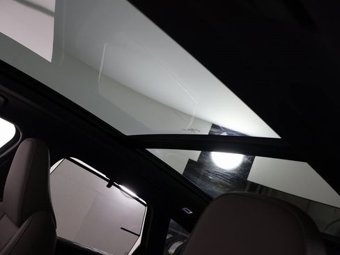 Used 2025 Audi Q5 Prestige image 9