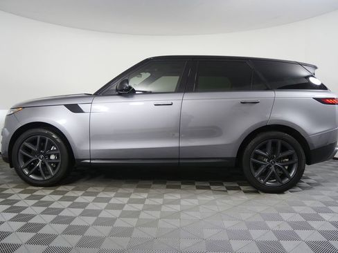 Used 2023 Land Rover Range Rover Sport SE image 6