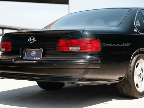 Used 1996 Chevrolet Impala SS image 15