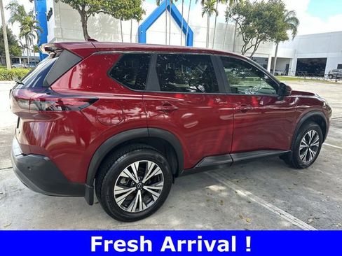 Used 2023 Nissan Rogue SV image 36