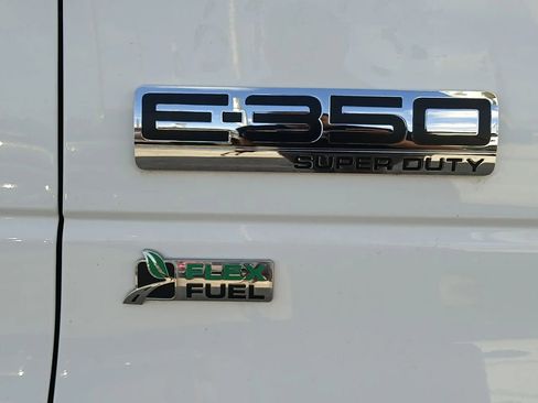 Used 2016 Ford E-350 and Econoline 350 Super Duty image 11