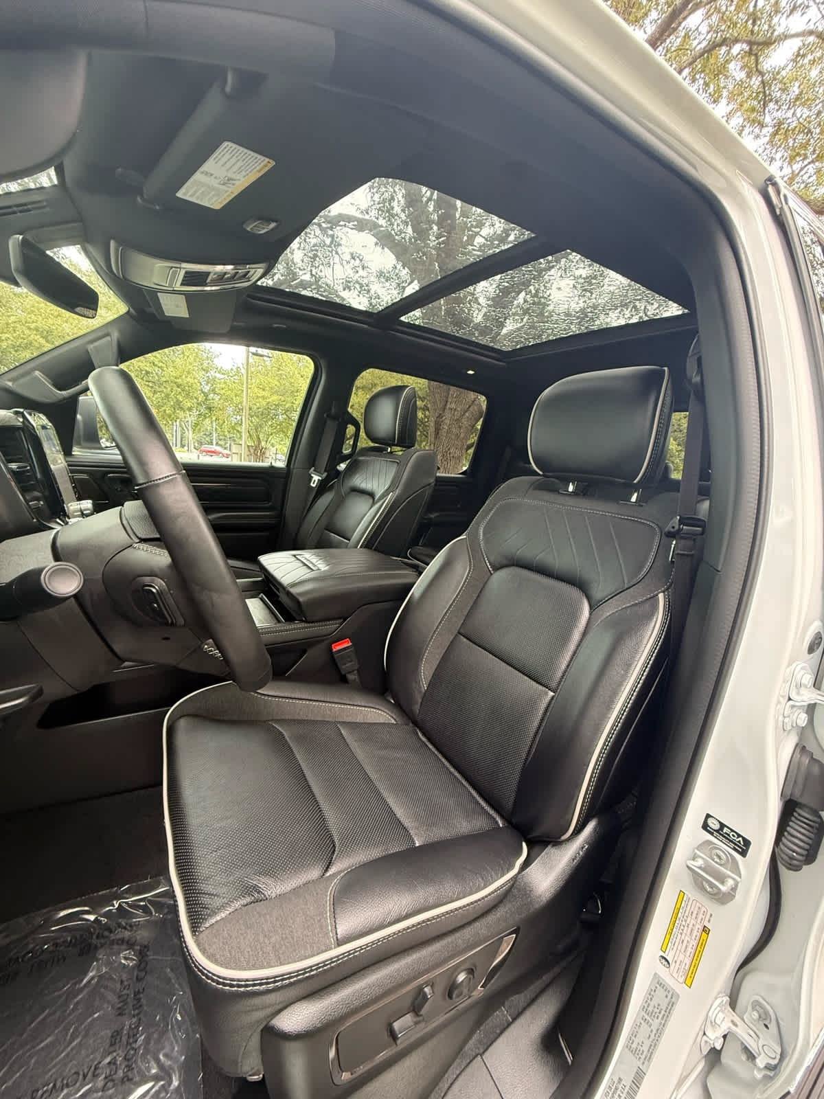 Used 2025 RAM 1500 Limited w/ Bed Utility Group AWD/4WD image 10