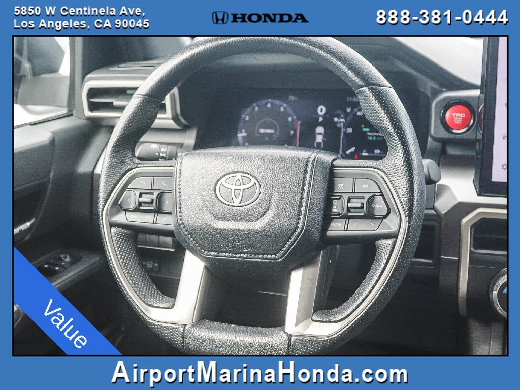 Used 2024 Toyota Tacoma TRD Off-Road AWD/4WD image 15