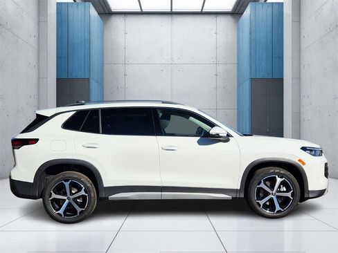 New 2026 Volkswagen Tiguan SE image 23