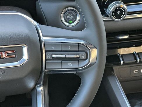 New 2026 GMC Canyon Elevation w/ LPO, Black Badging Package image 10