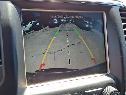 Used 2016 Jeep Grand Cherokee Limited AWD/4WD image 24