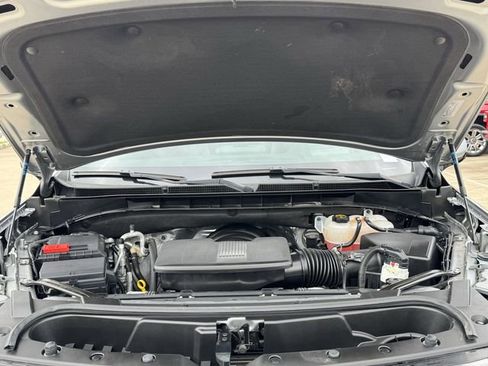 Used 2024 GMC Yukon AT4 w/ Technology Package image 28