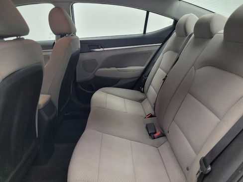 Used 2020 Hyundai Elantra SEL FWD image 18