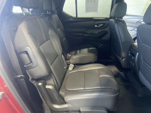 Used 2023 Chevrolet Traverse RS AWD/4WD image 28