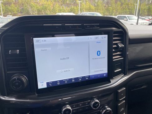 Certified 2022 Ford F150 XLT w/ Equipment Group 302A High image 14