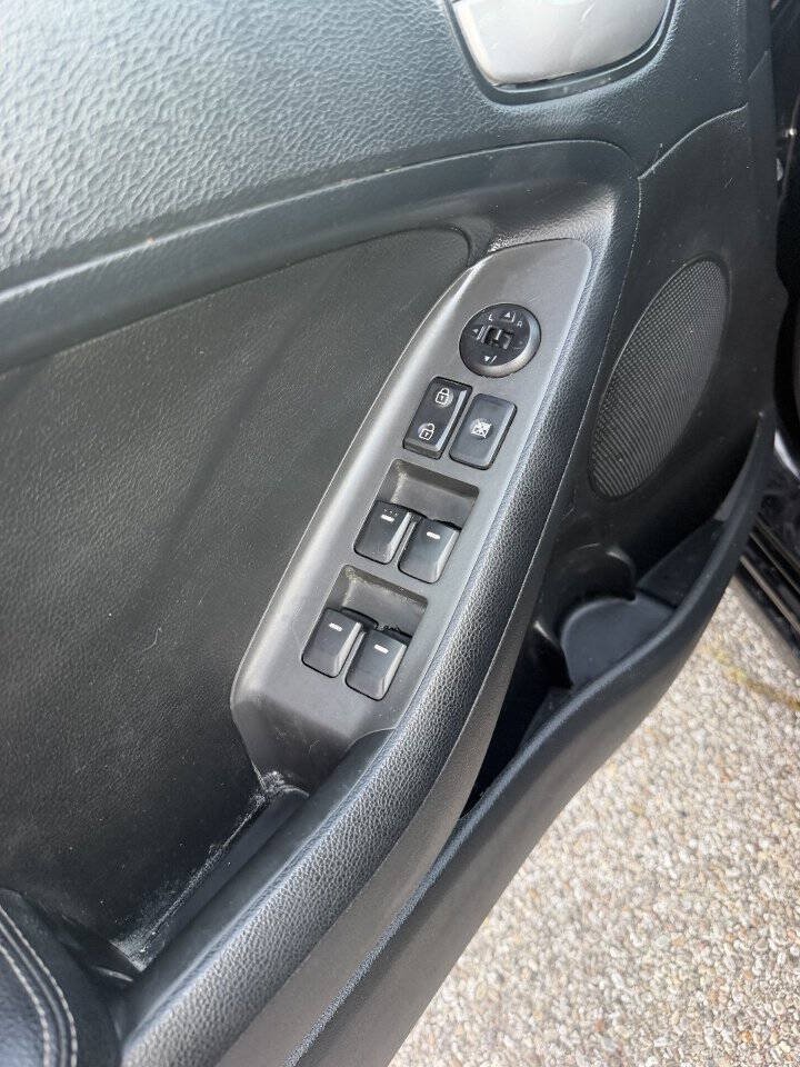 Used 2017 Kia Forte LX FWD image 10