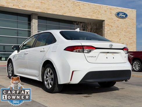 Used 2024 Toyota Corolla LE image 8