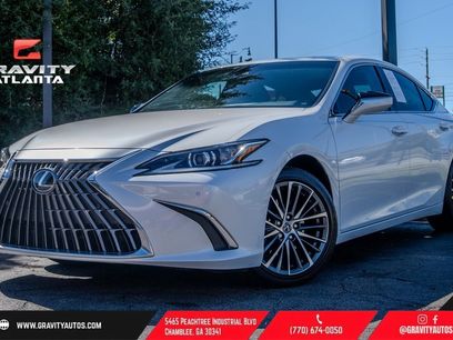Used 2023 Lexus ES 300h w/ Premium Package
