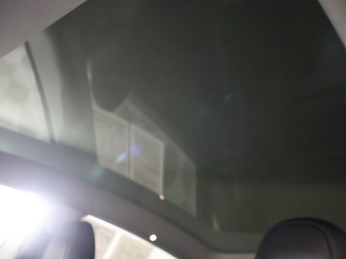 Used 2023 Tesla Model Y Long Range image 21