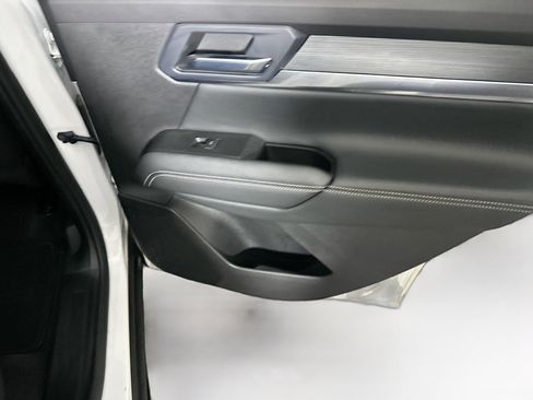 Used 2025 GMC Terrain Elevation image 29