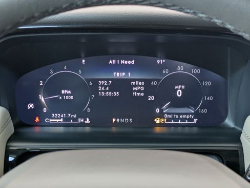Used 2023 Lincoln Nautilus AWD w/ Premium Package image 28