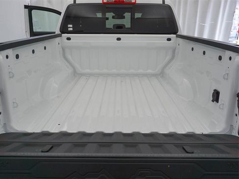 New 2025 Chevrolet Colorado LT w/ LT Convenience Package image 12