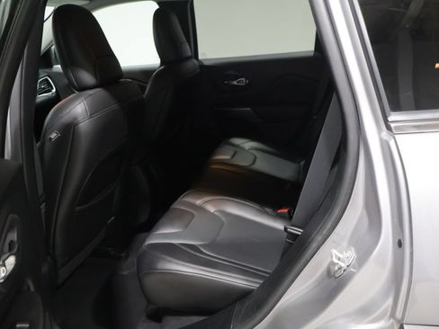 Used 2020 Jeep Cherokee Limited w/ Safetytec Group AWD/4WD image 18