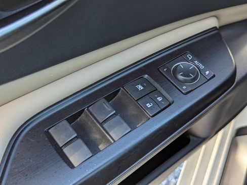 Used 2020 Lexus ES 350 w/ Premium Package image 16